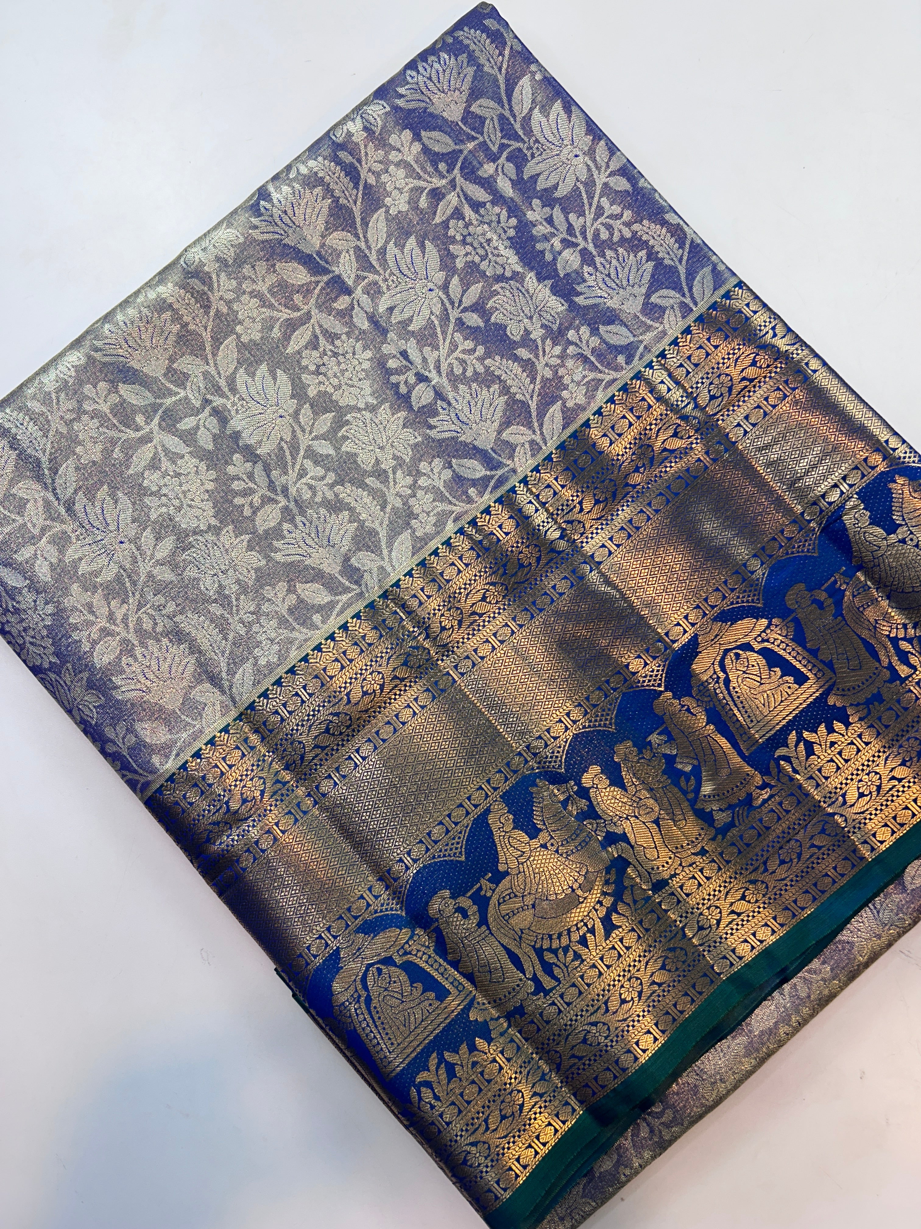 Beautiful semi kanchi pattu saree-11